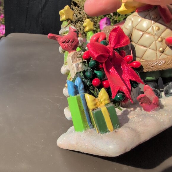 New Home Garden Pals National Home Gardening Club Christmas Girl Figurine - Picture 5 of 6